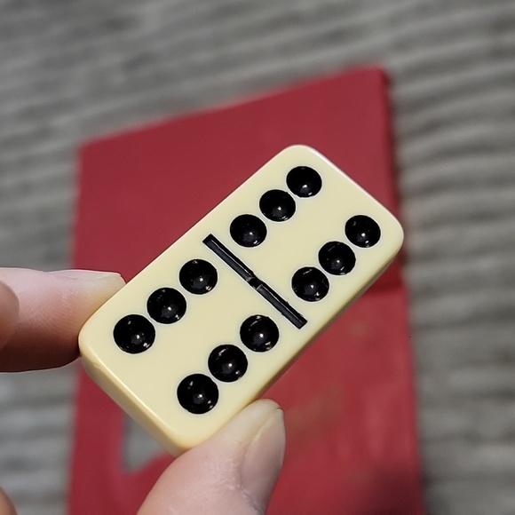 Game of Dominoes - Picture 8 of 10